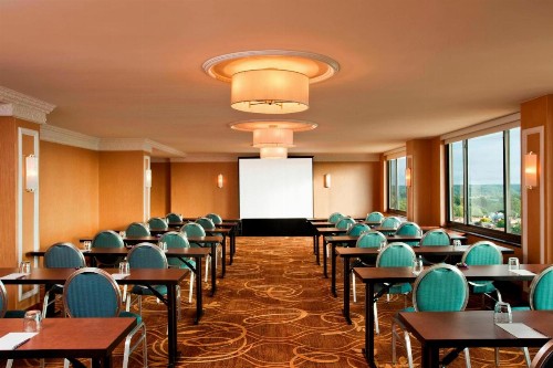 Sheraton Pentagon City - image 27