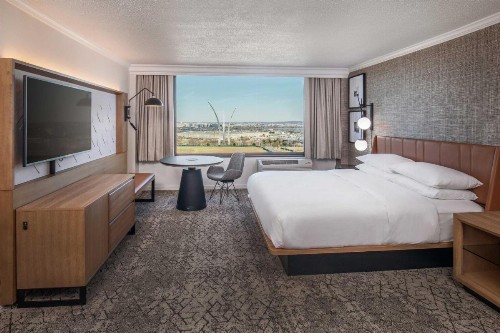 Sheraton Pentagon City - image 37