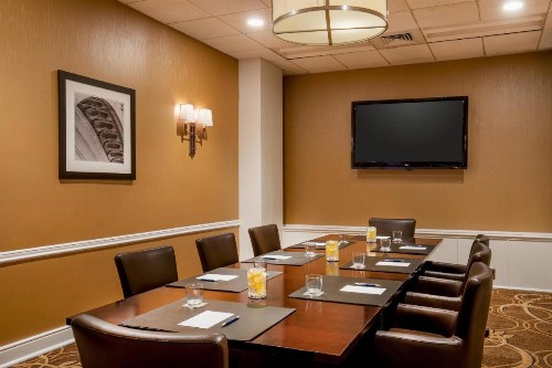 Sheraton Pentagon City - image 8