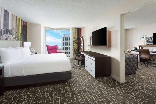 Hyatt Centric Arlington - image 10