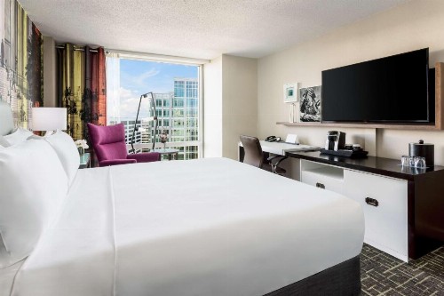 Hyatt Centric Arlington - image 17