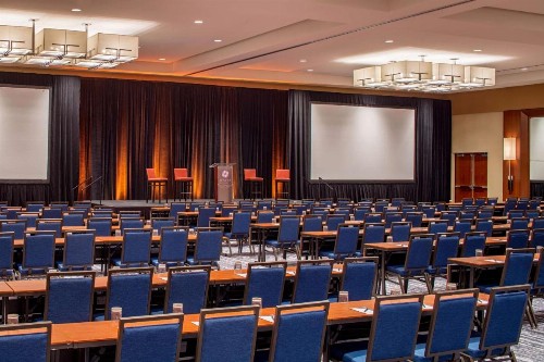 Hyatt Regency Crystal City at Reagan National Airport - image 2