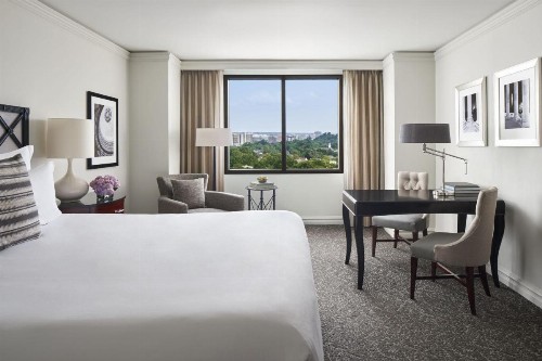 The Ritz Carlton Pentagon City - image 7