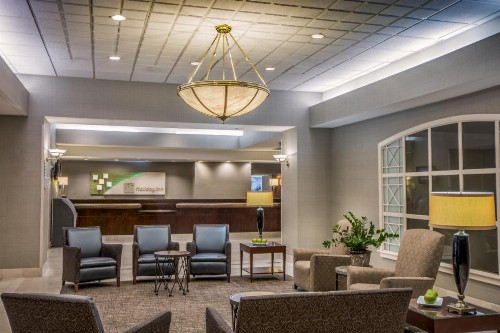 Holiday Inn Arlington at Ballston an IHG Hotel - image 27