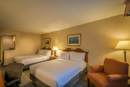 Holiday Inn Arlington at Ballston an IHG Hotel - image 4