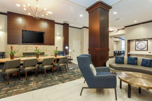 Hilton Garden Inn Shirlington - image 21
