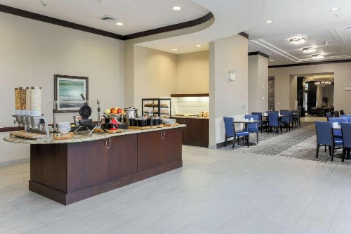Hilton Garden Inn Shirlington - image 3