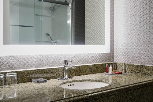 Crystal Gateway Marriott - image 13