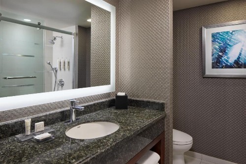Crystal Gateway Marriott - image 14
