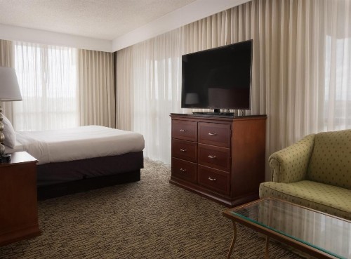 Key Bridge Marriott - image 7