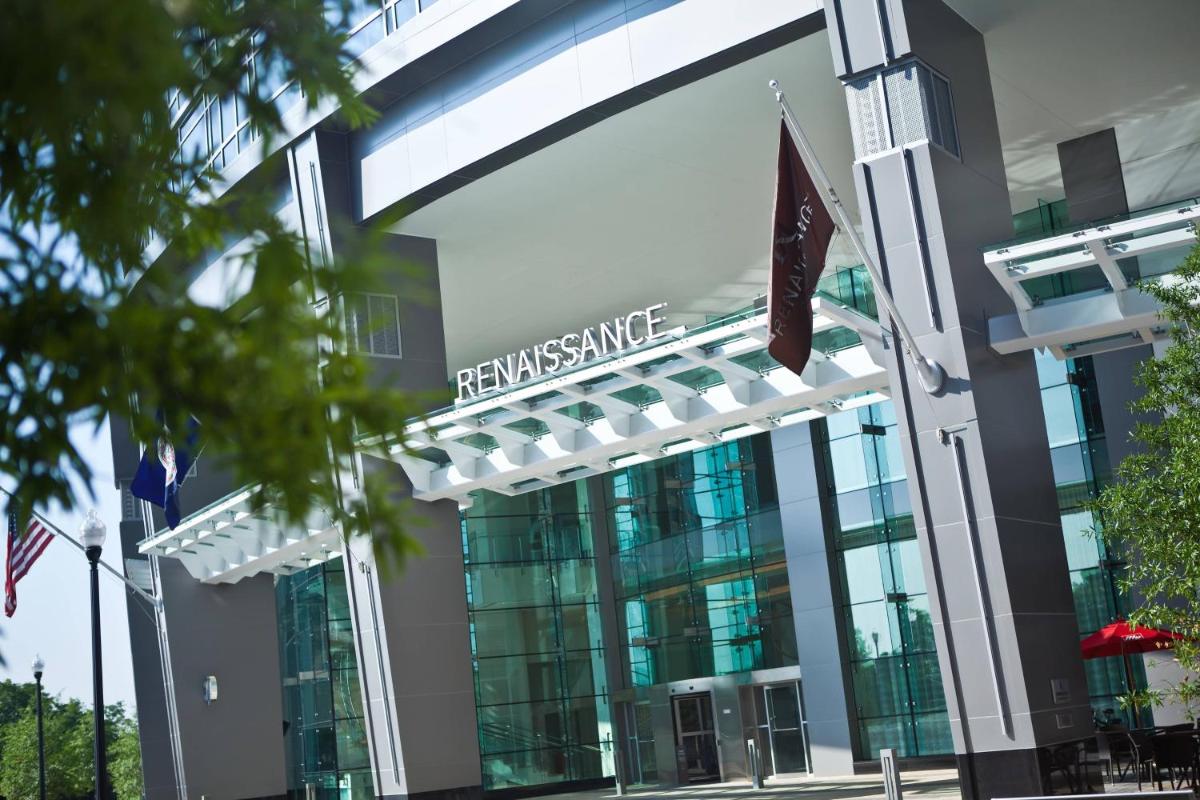 Renaissance Arlington Capital View Hotel - image 4