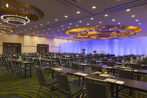 Renaissance Arlington Capital View Hotel - image 41