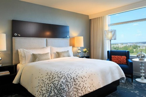 Renaissance Arlington Capital View Hotel - image 43