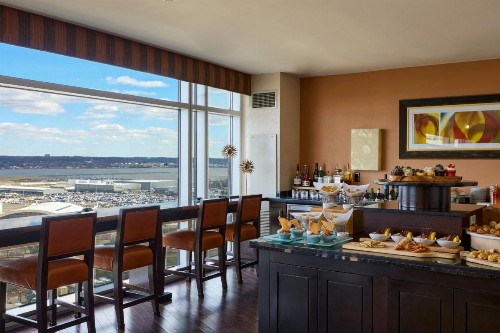 Renaissance Arlington Capital View Hotel - image 45