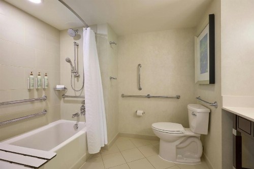 Renaissance Arlington Capital View Hotel - image 46