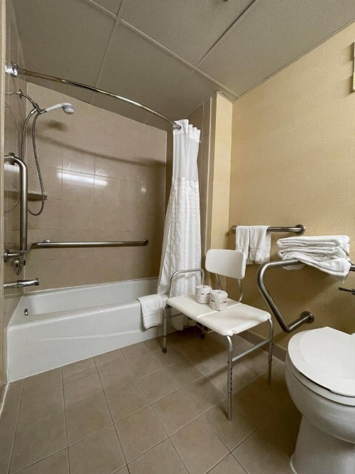 Comfort Inn Ballston - image 46