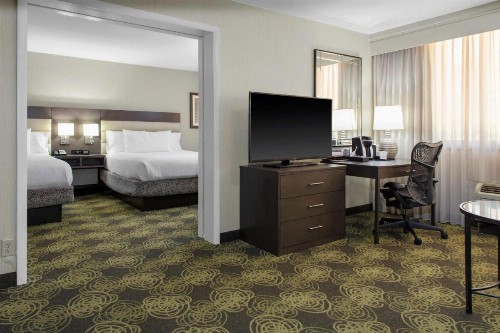 Hilton Garden Inn Reagan National Airport - image 40