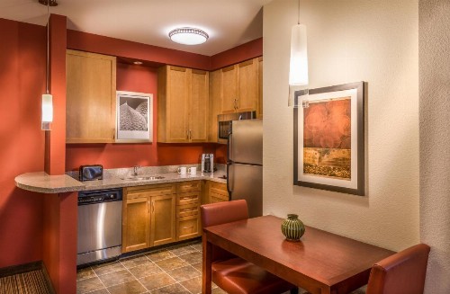Residence Inn by Marriott Arlington Ballston - image 4