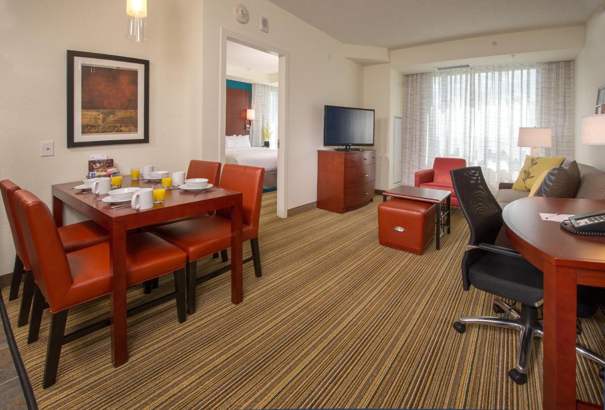 Residence Inn by Marriott Arlington Ballston - image 5
