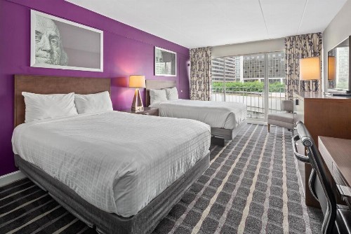 Americana Hotel - image 11