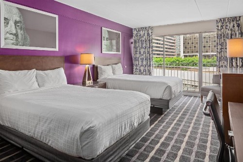 Americana Hotel - image 9