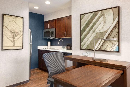 Homewood Suites By Hilton Arlington Rosslyn Key Bridge - image 5