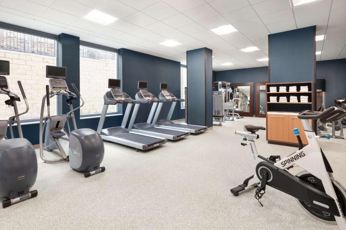 Homewood Suites By Hilton Arlington Rosslyn Key Bridge - image 6