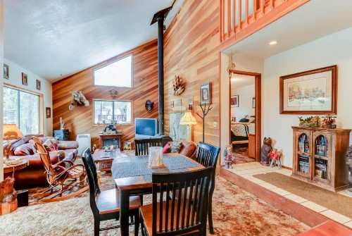 Woodland Chalet - image 11