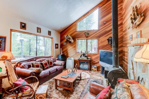Woodland Chalet - image 8