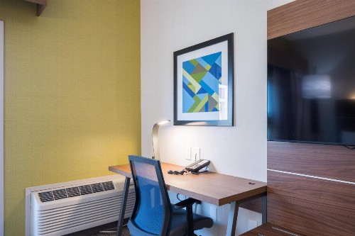 Holiday Inn Express Grover Beach-Pismo Beach Area an IHG Hotel - image 16