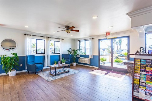 Aloha Inn - image 10