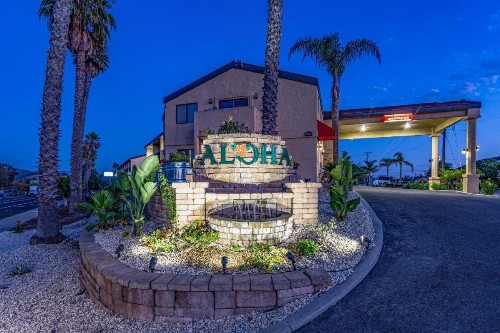 Aloha Inn - image 2