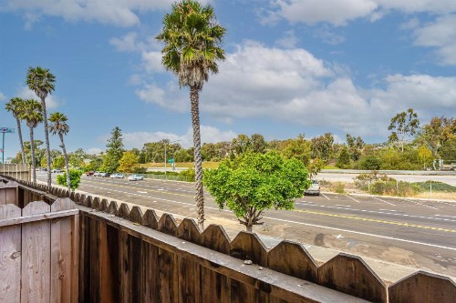 Aloha Inn - image 3