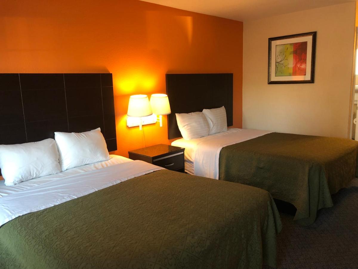 Arroyo Village Inn - image 5