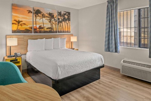 Days Inn & Suites by Wyndham Artesia - image 12