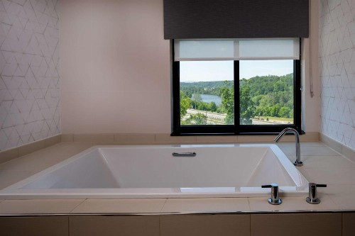 Hilton Asheville Biltmore Park - image 18