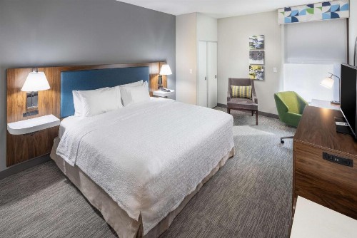 Hampton Inn Asheville-Tunnel Road - image 17