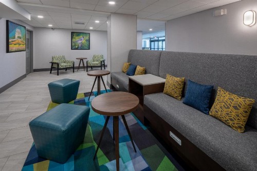 Hampton Inn Asheville-Tunnel Road - image 50