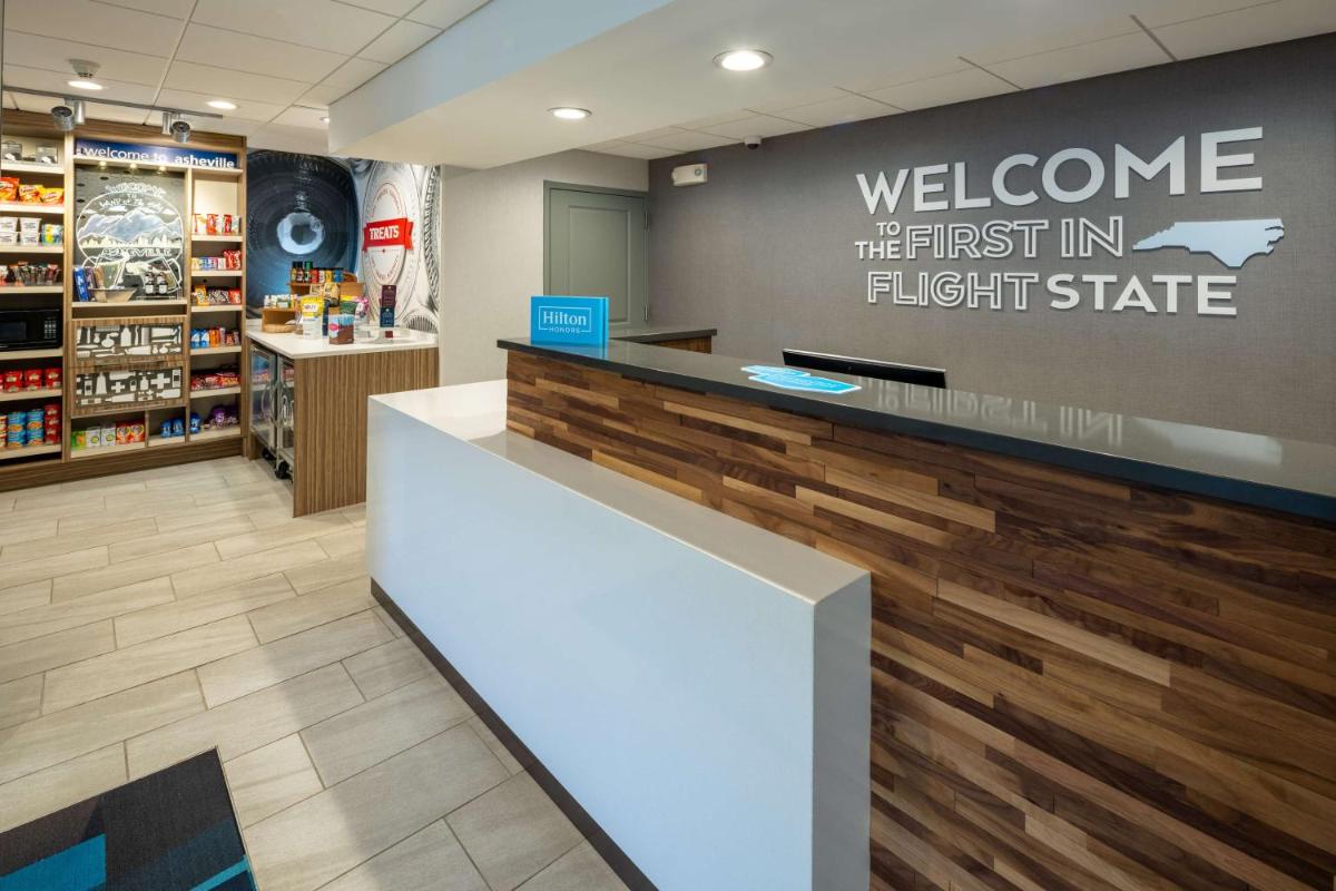 Hampton Inn Asheville-Tunnel Road - image 7