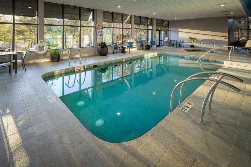 Hampton Inn Asheville-Tunnel Road - image 8