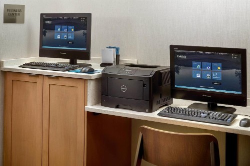 Fairfield by Marriott Inn & Suites Asheville Outlets - image 11