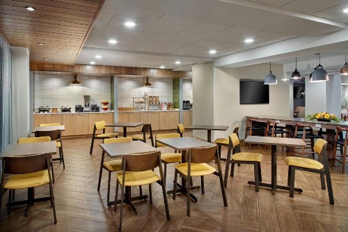 Fairfield by Marriott Inn & Suites Asheville Outlets - image 15