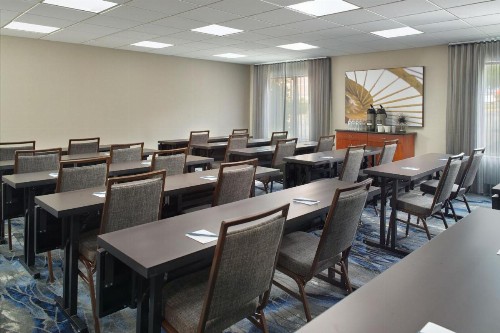 Fairfield by Marriott Inn & Suites Asheville Outlets - image 16