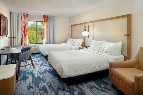 Fairfield by Marriott Inn & Suites Asheville Outlets - image 4