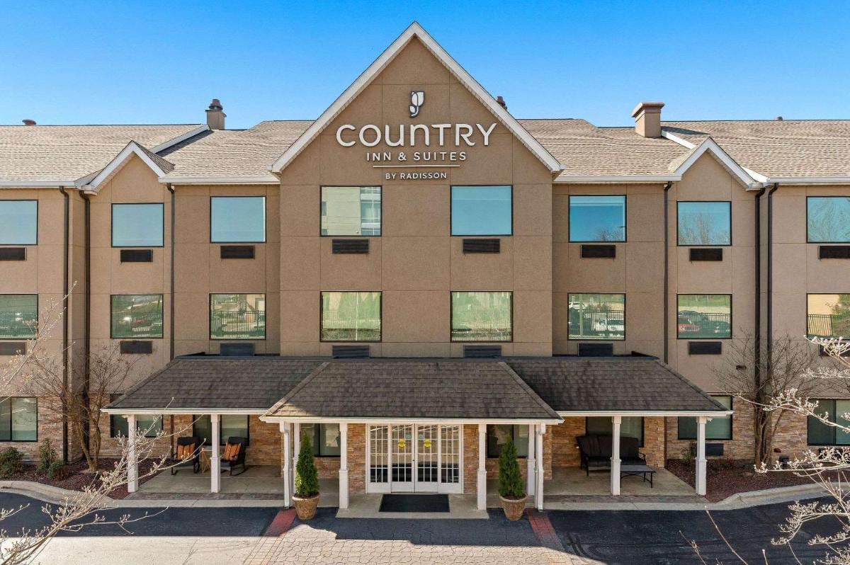 Country Inn & Suites by Radisson Asheville at Asheville Outlet Mall NC - main image