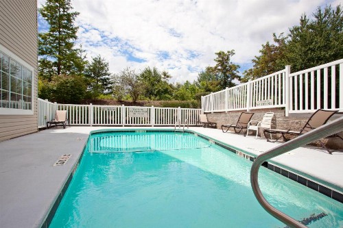 Country Inn & Suites by Radisson Asheville at Asheville Outlet Mall NC - image 17
