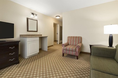 Country Inn & Suites by Radisson Asheville at Asheville Outlet Mall NC - image 22