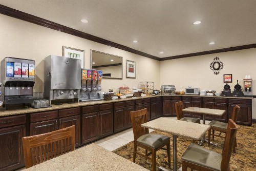 Country Inn & Suites by Radisson Asheville at Asheville Outlet Mall NC - image 30