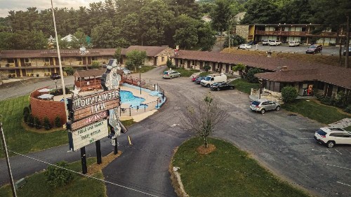 The Mountaineer Inn Asheville Nc