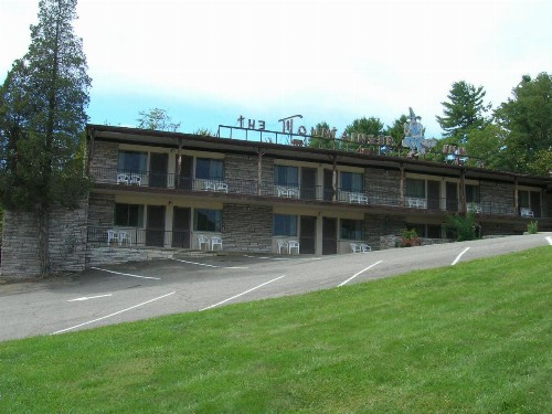 The Mountaineer Inn - Asheville - image 11